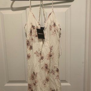 Forever 21 New With Tags Floral Dress